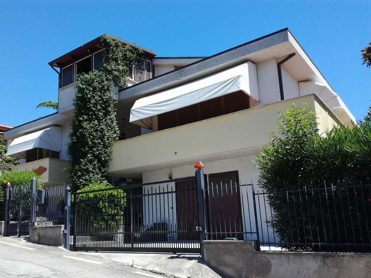 Le sorelle gemelle B&B Teramo Esterno foto